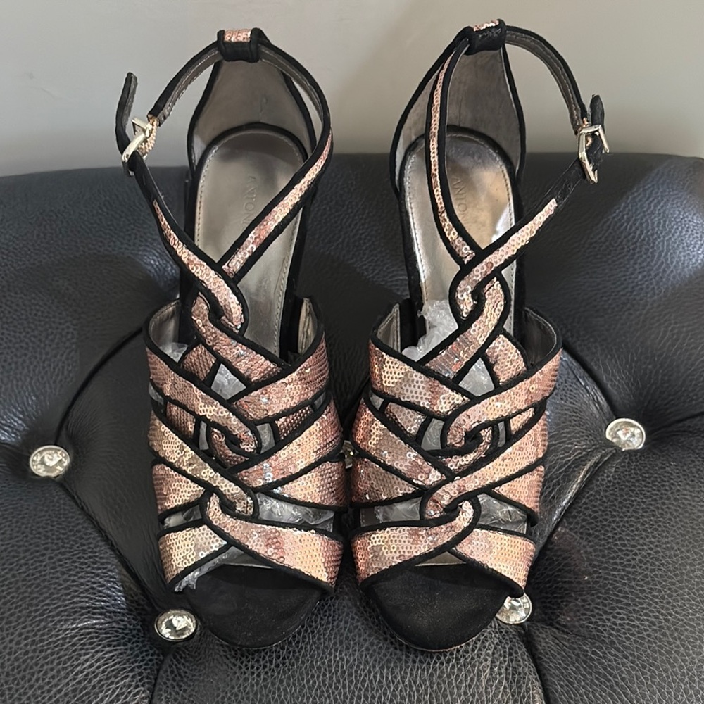 ANTONIO MELANI Black and Gold Strappy Heels